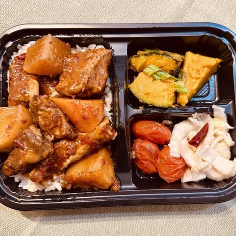 Dumplings Delight: Asian and Vegan Options