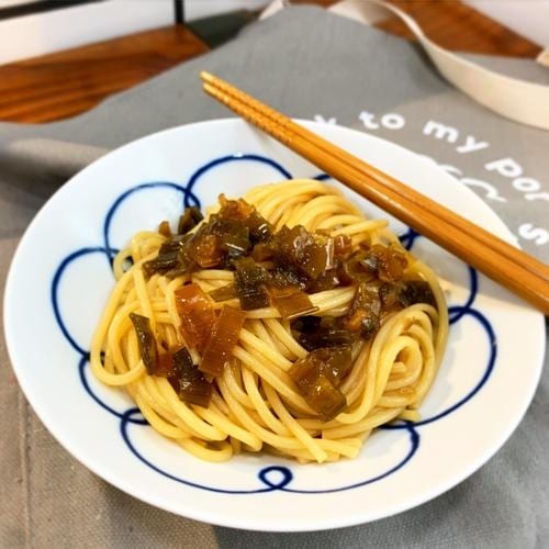 Chilled Noodles with Special Scallion Sauce.