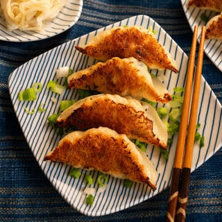 25 Pan Fried Classic Dumplings